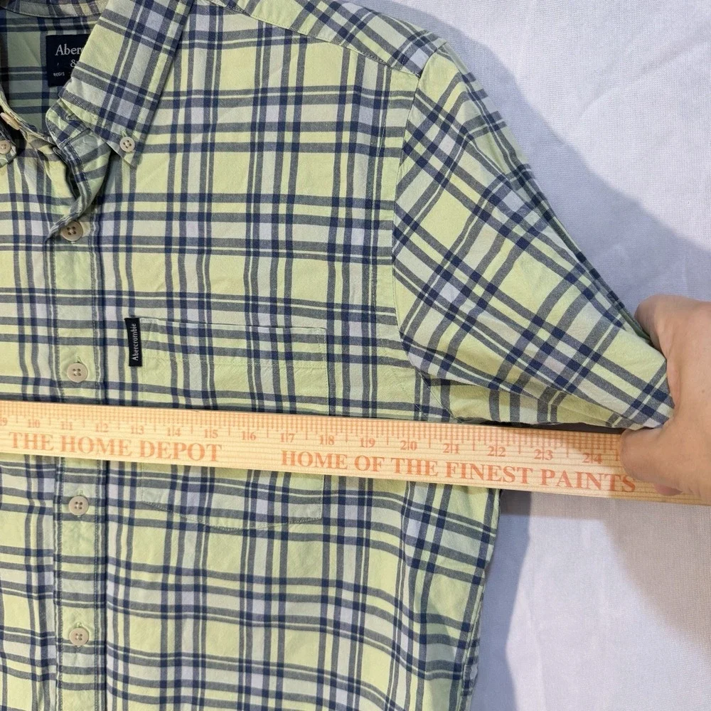 vintage abercrombie and fitch Short Sleeve Button Up Plaid Green Shirt‎ FITTED L